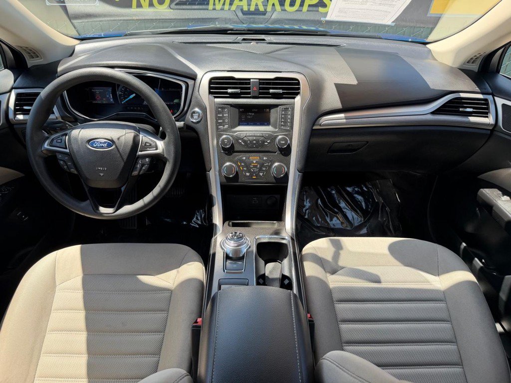 Used 2017 Ford Fusion S FWD image 23