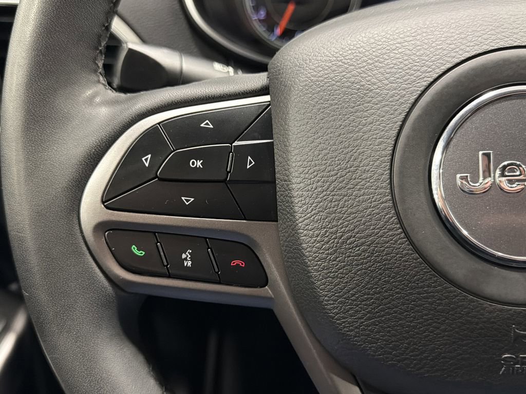 Used 2022 Jeep Cherokee Limited w/ Elite Package image 13