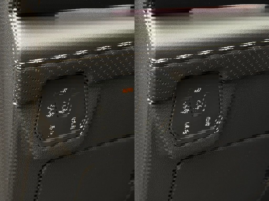 New 2026 Volkswagen Atlas Cross Sport SEL image 21