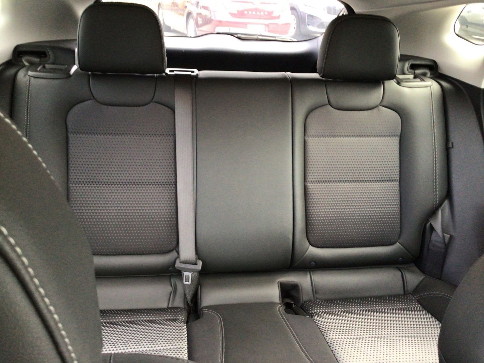 Used 2025 Chevrolet Trax LT image 37