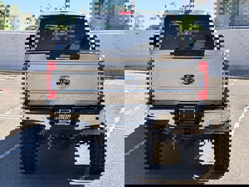 Used 2017 Ford F350 Lariat image 5