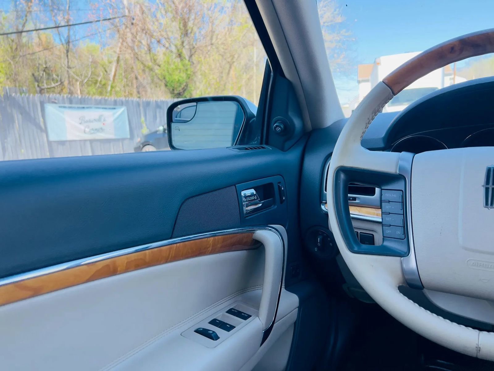 Used 2012 Lincoln MKZ AWD image 21