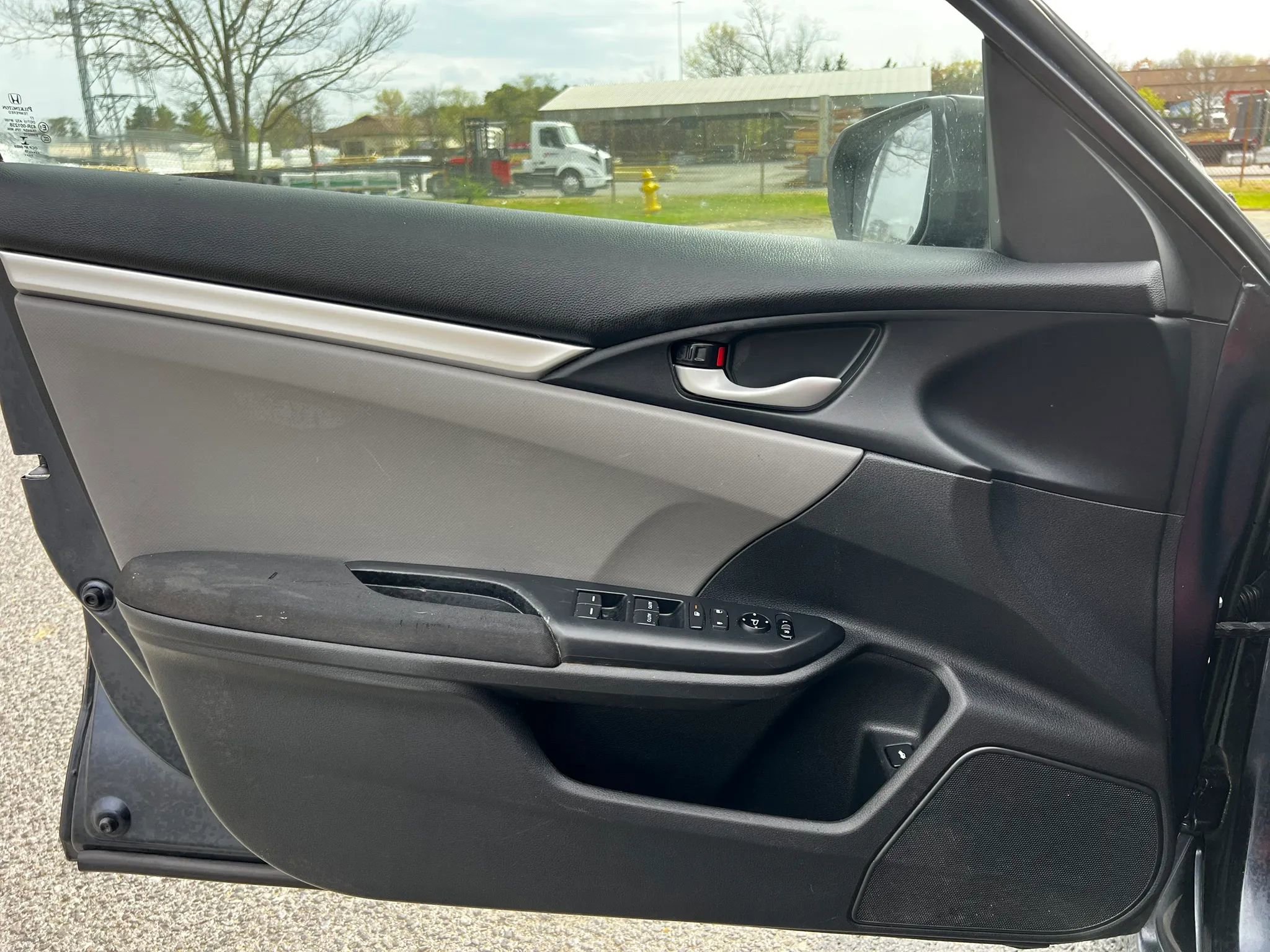 Used 2019 Honda Civic LX image 10