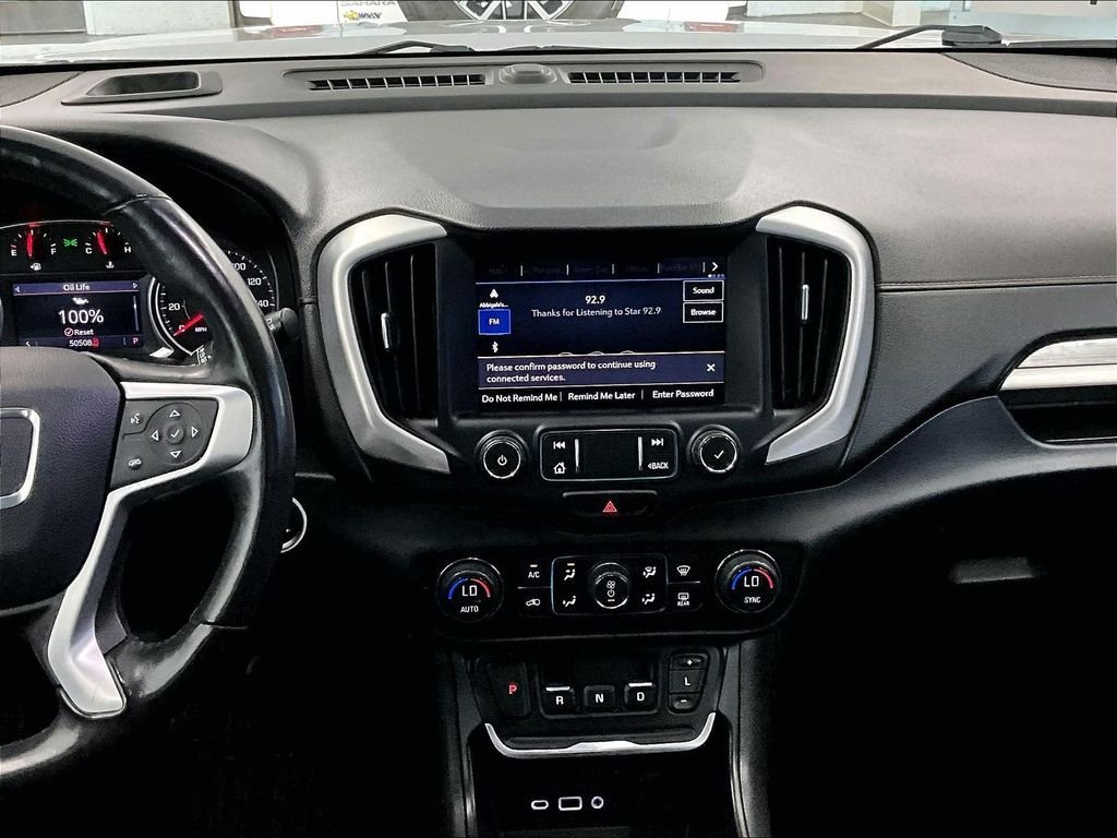 Used 2020 GMC Terrain SLT w/ Preferred Package AWD/4WD image 18