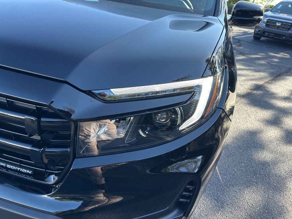 New 2026 Honda Ridgeline Black Edition image 9