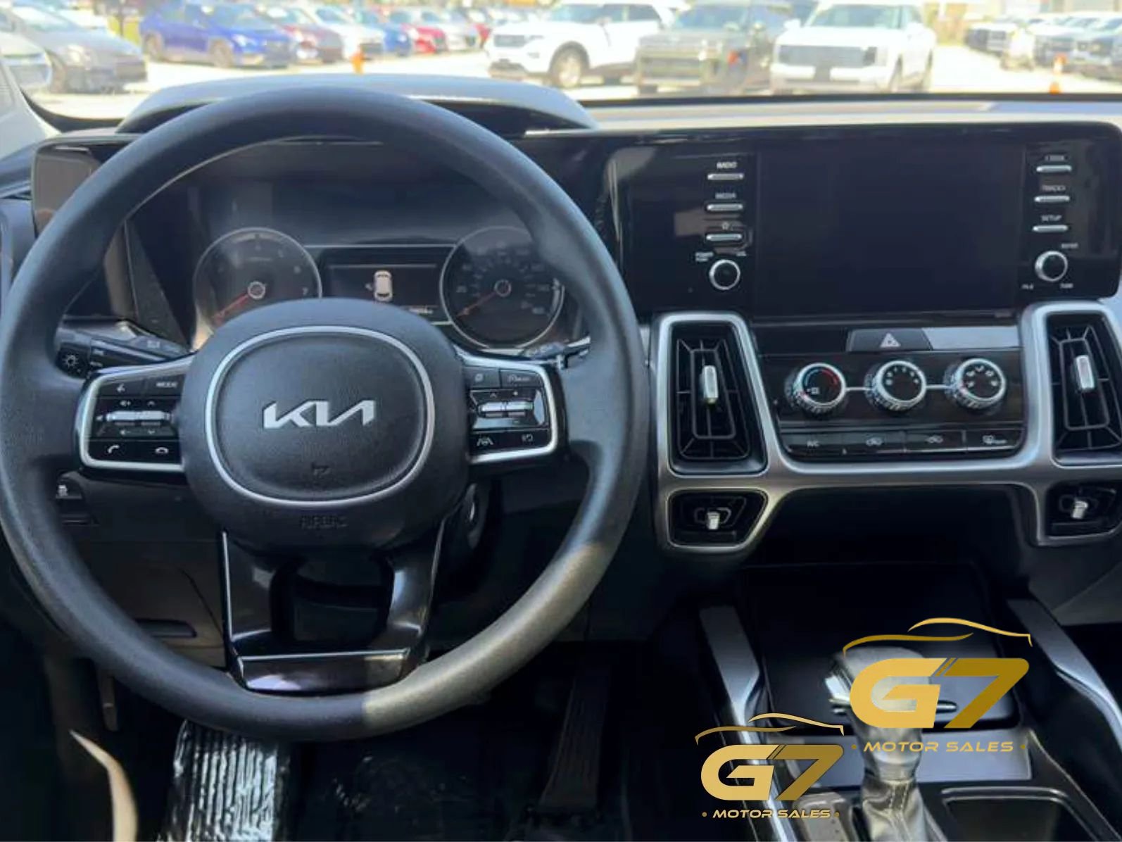 Used 2022 Kia Sorento LX FWD image 11
