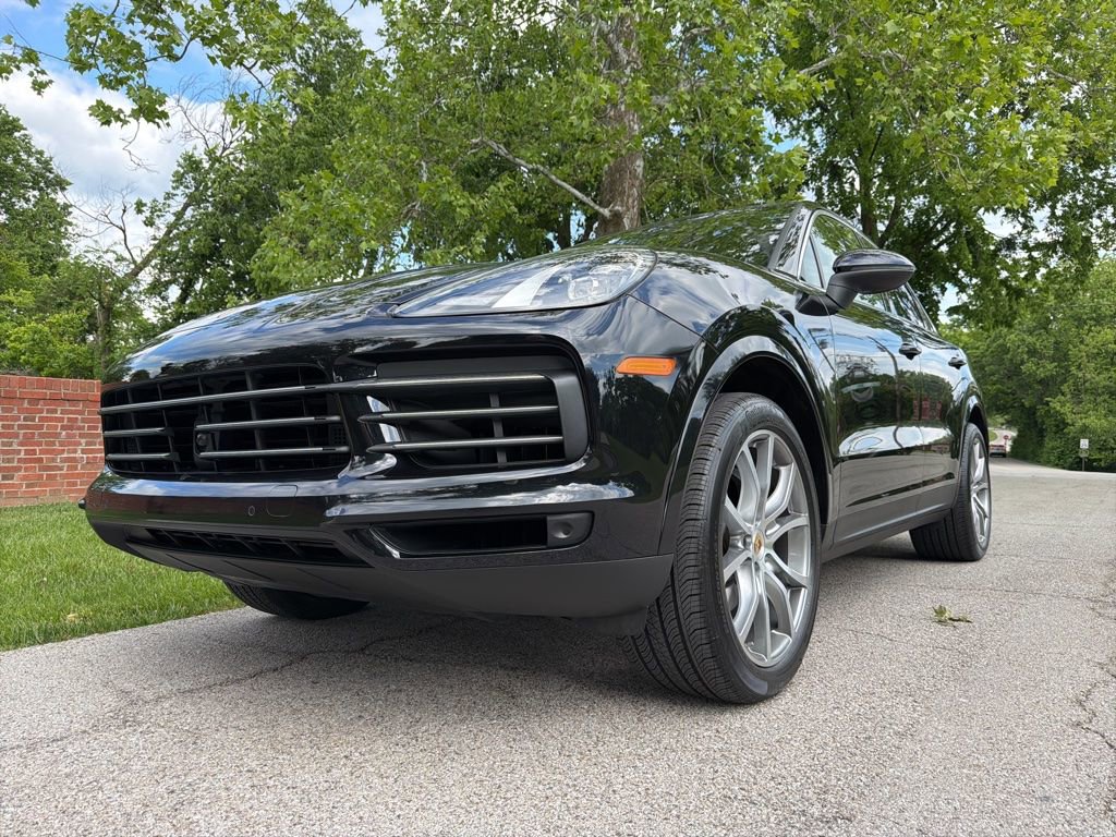 Used 2020 Porsche Cayenne AWD/4WD image 11