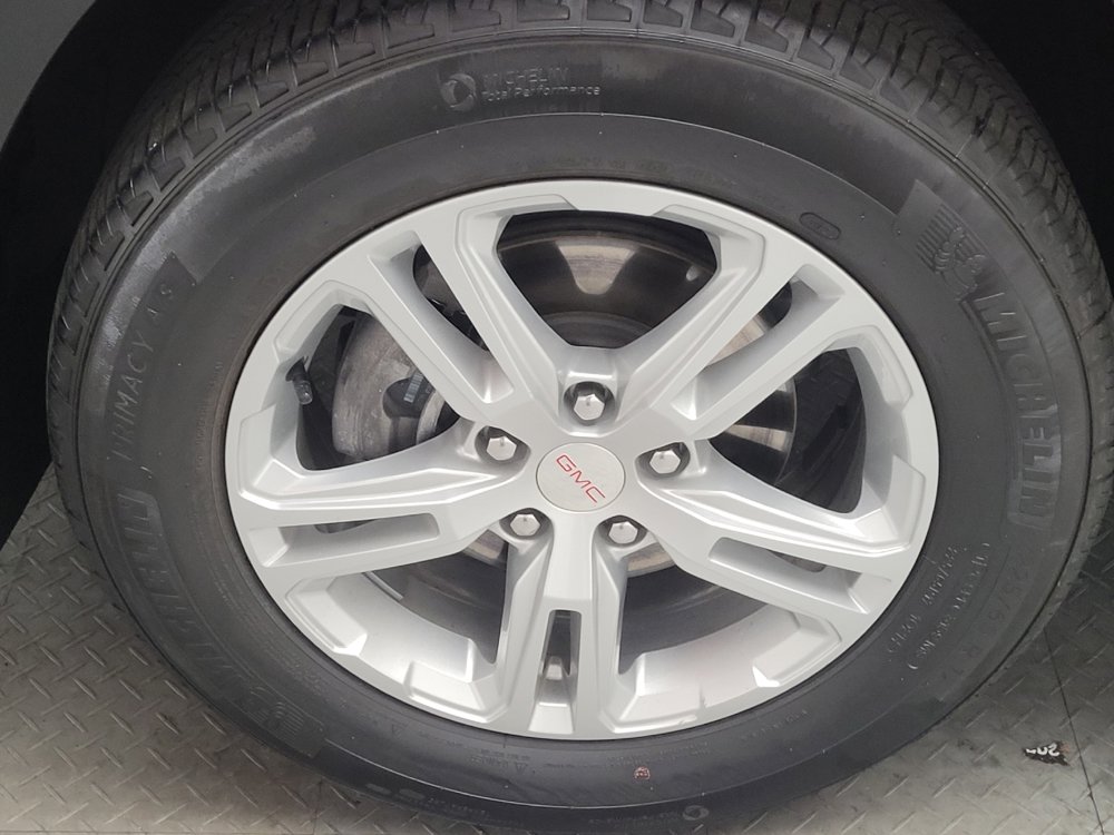 Used 2023 GMC Terrain SLE w/ Driver Convenience Package FWD image 31
