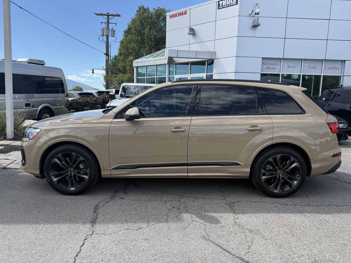 Used 2025 Audi Q7 3.0T Prestige w/ Prestige Package AWD/4WD image 9