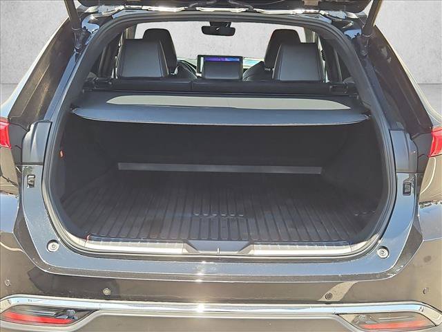 Certified 2023 Toyota Venza XLE AWD/4WD image 6