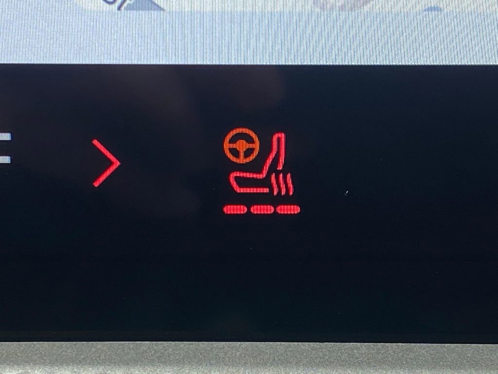 Used 2025 Ford Explorer Platinum w/ LUX Leather Package image 28