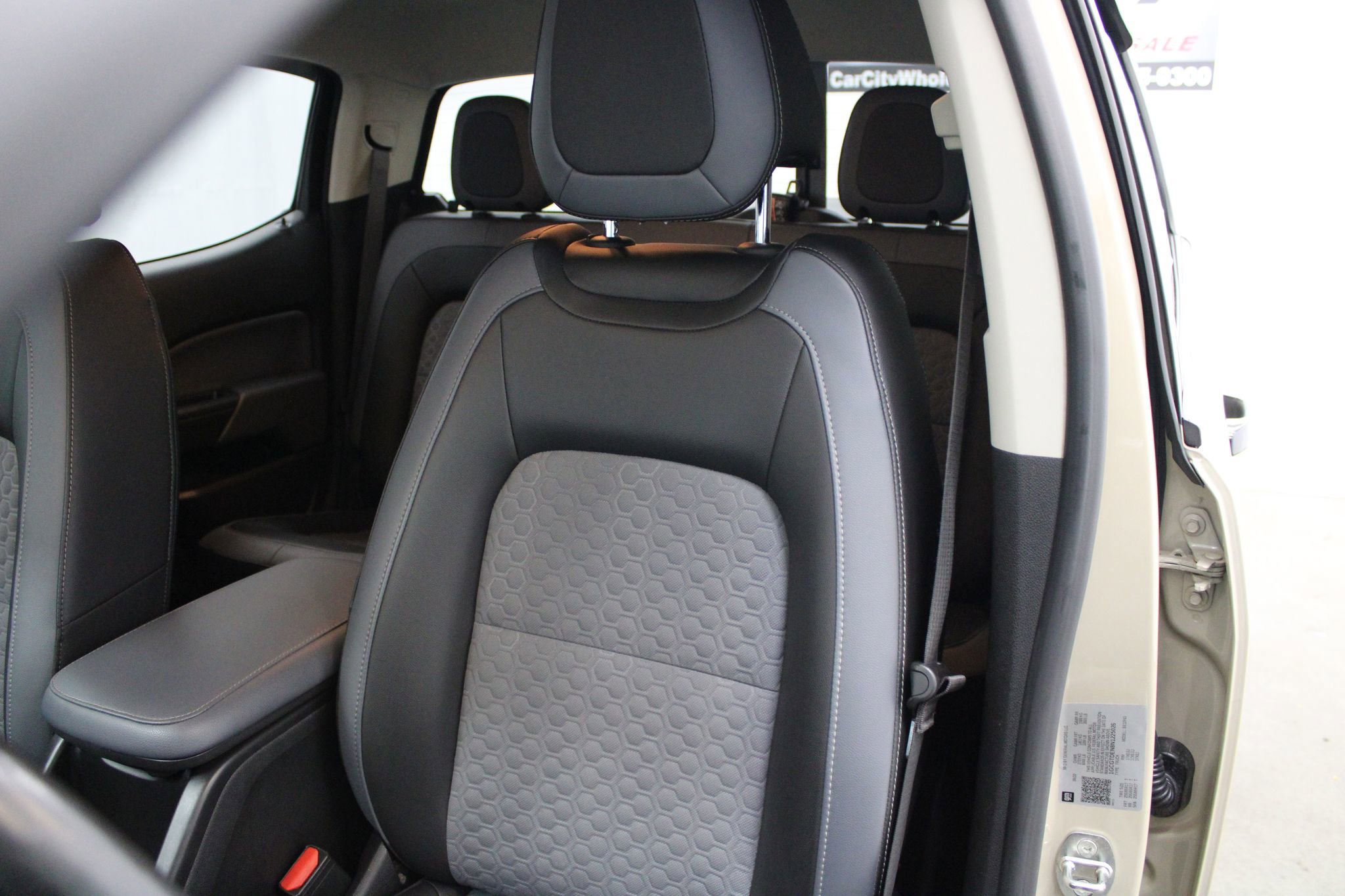 Used 2022 Chevrolet Colorado Z71 image 16