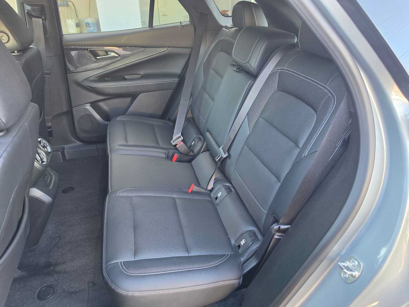 Used 2024 Chevrolet Blazer EV LT AWD/4WD image 17