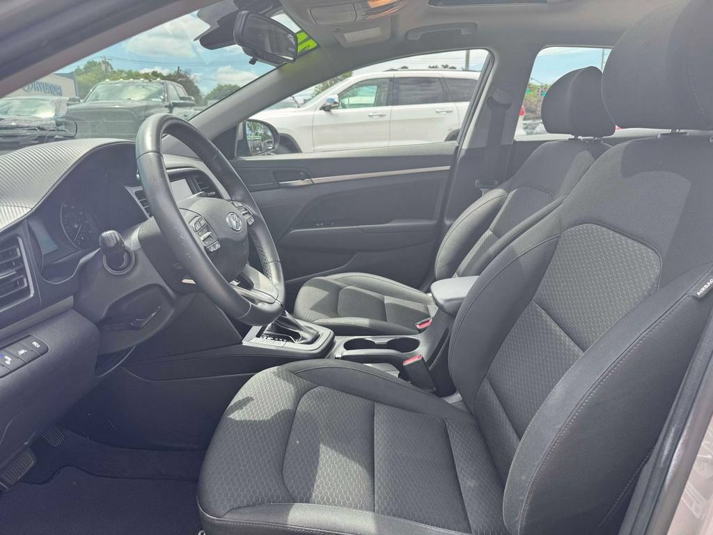Used 2020 Hyundai Elantra Value Edition w/ Cargo Package (C1) FWD image 12