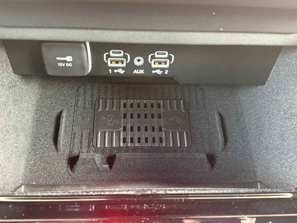 New 2026 Jeep Grand Wagoneer Summit AWD/4WD image 14