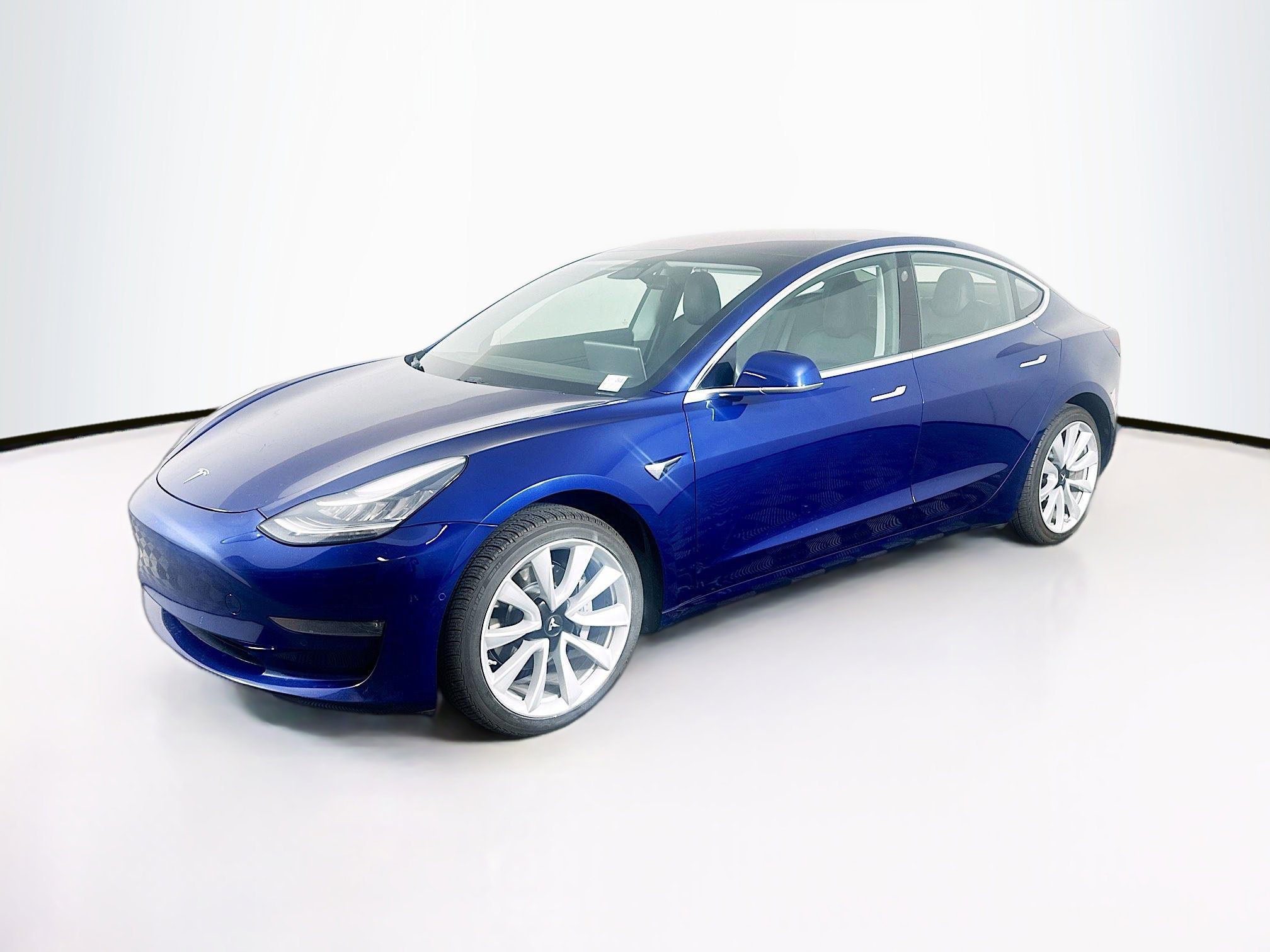 Used 2018 Tesla Model 3 Long Range image 3