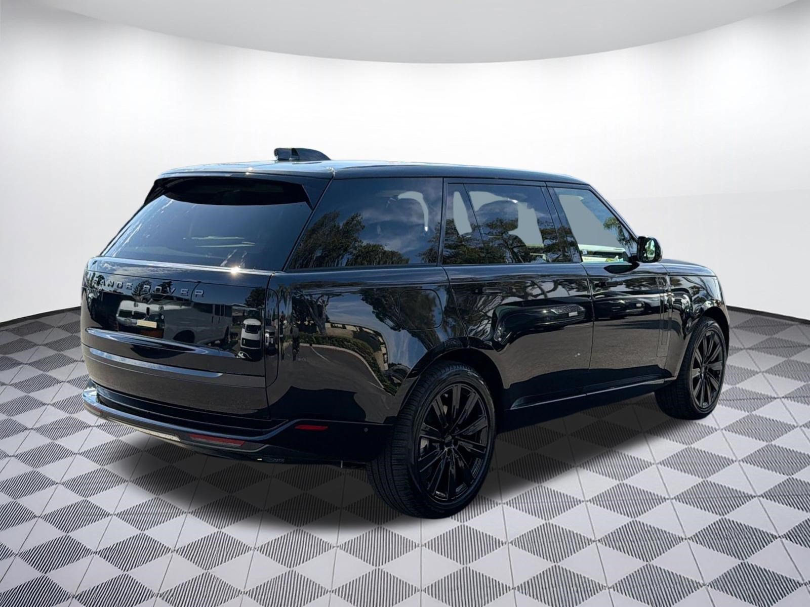 New 2026 Land Rover Range Rover Long Wheelbase SE AWD/4WD image 9