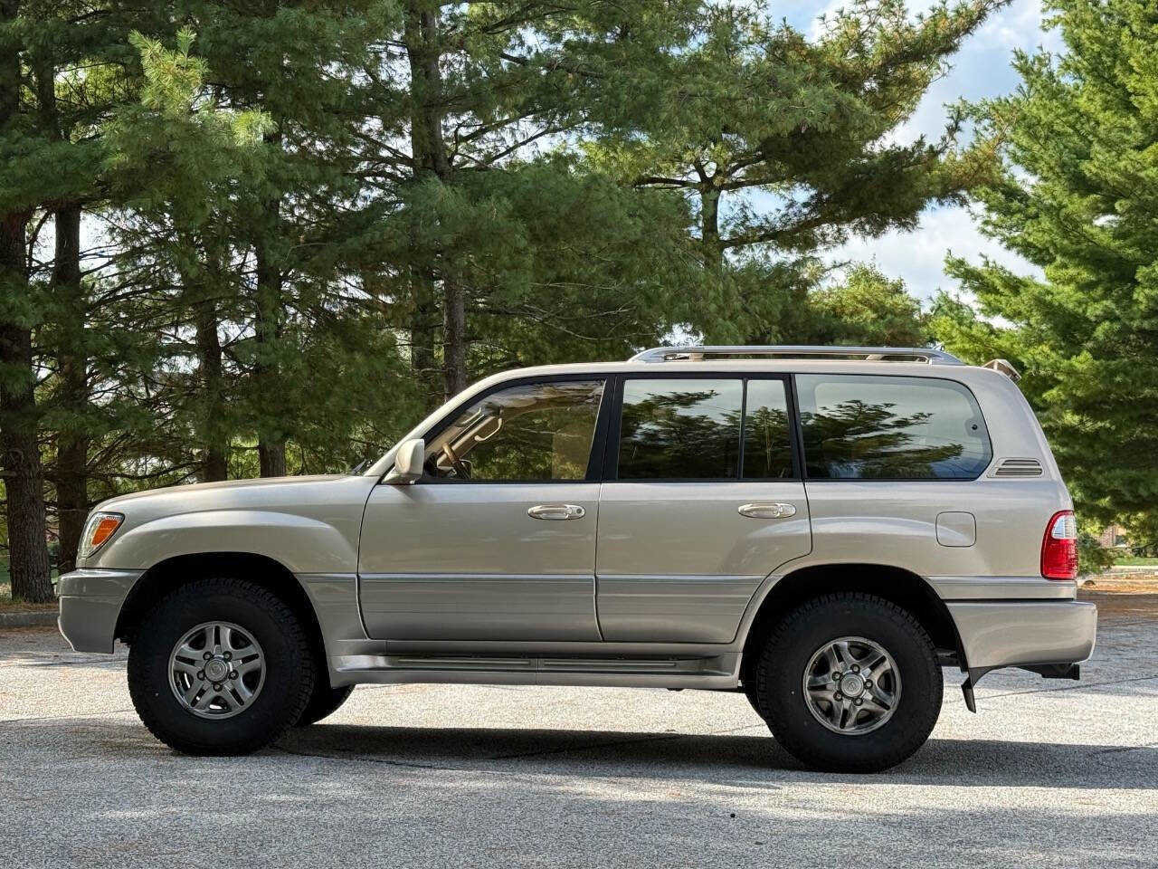 Used 2001 Lexus LX 470 4WD image 18