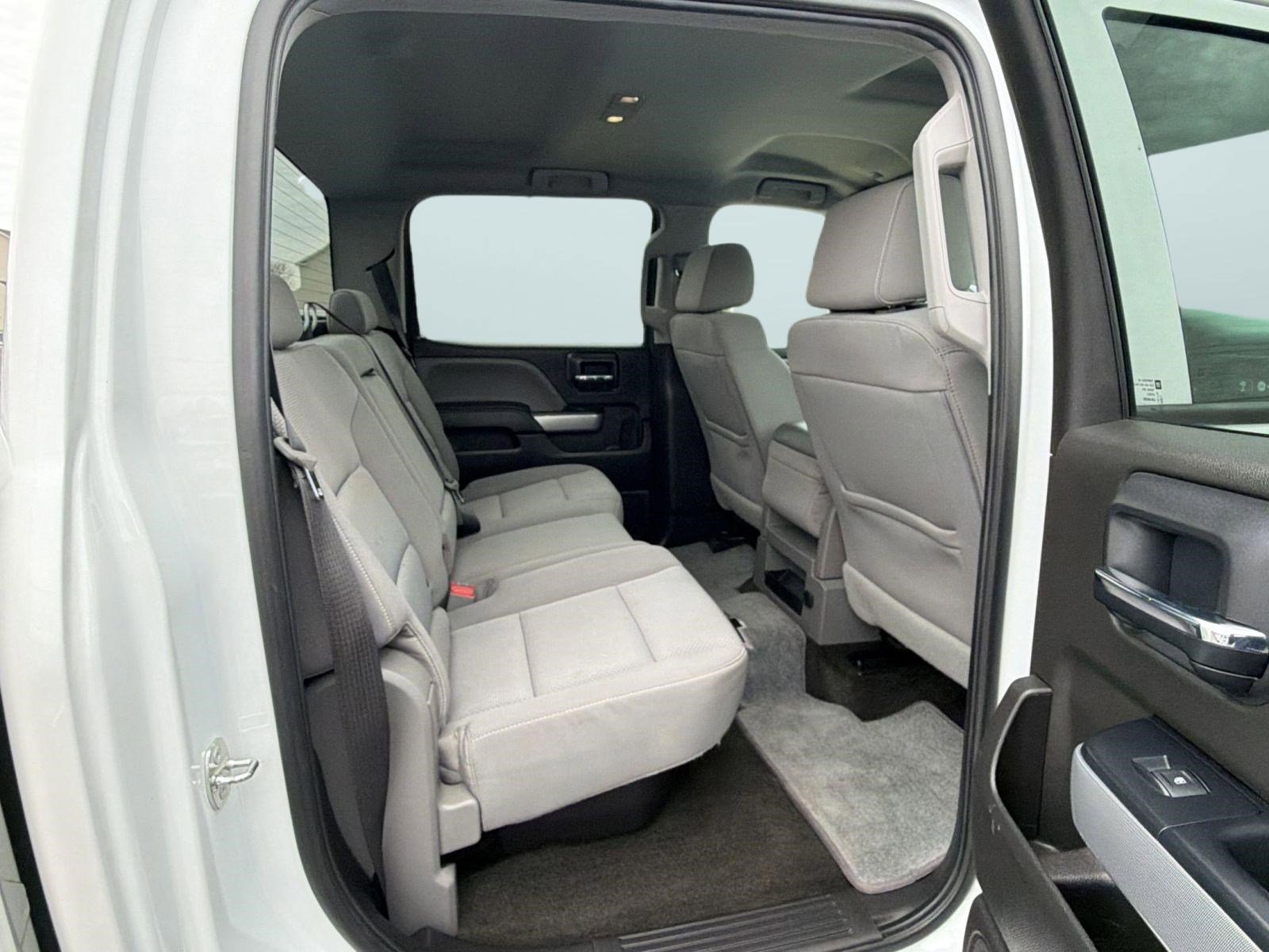 Used 2018 Chevrolet Silverado 1500 LT w/ All Star Edition image 24