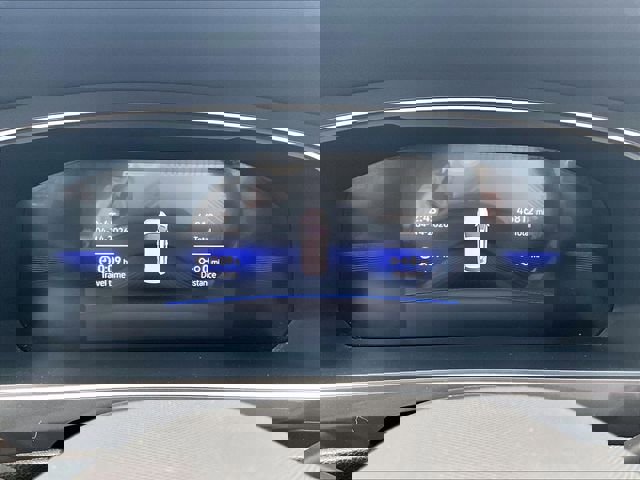 Used 2024 Volkswagen Tiguan SE image 25