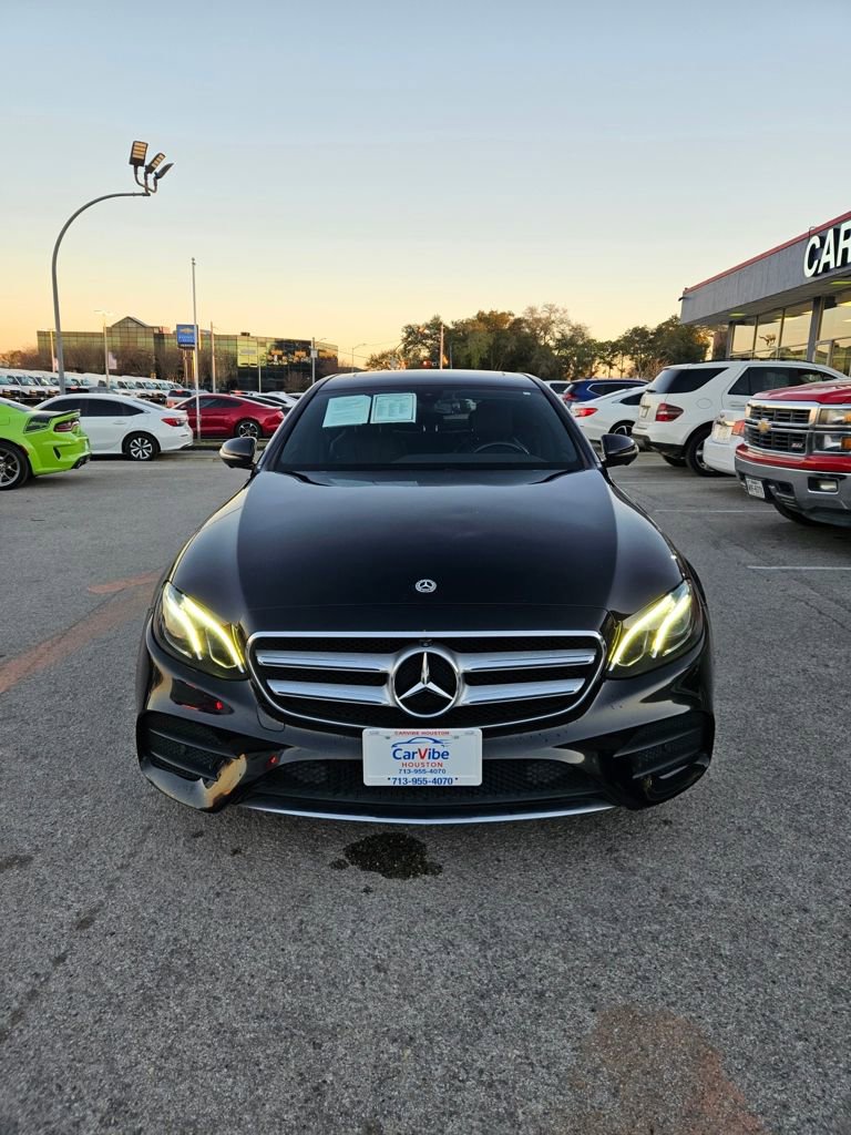 Used 2019 Mercedes-Benz E 300 image 2