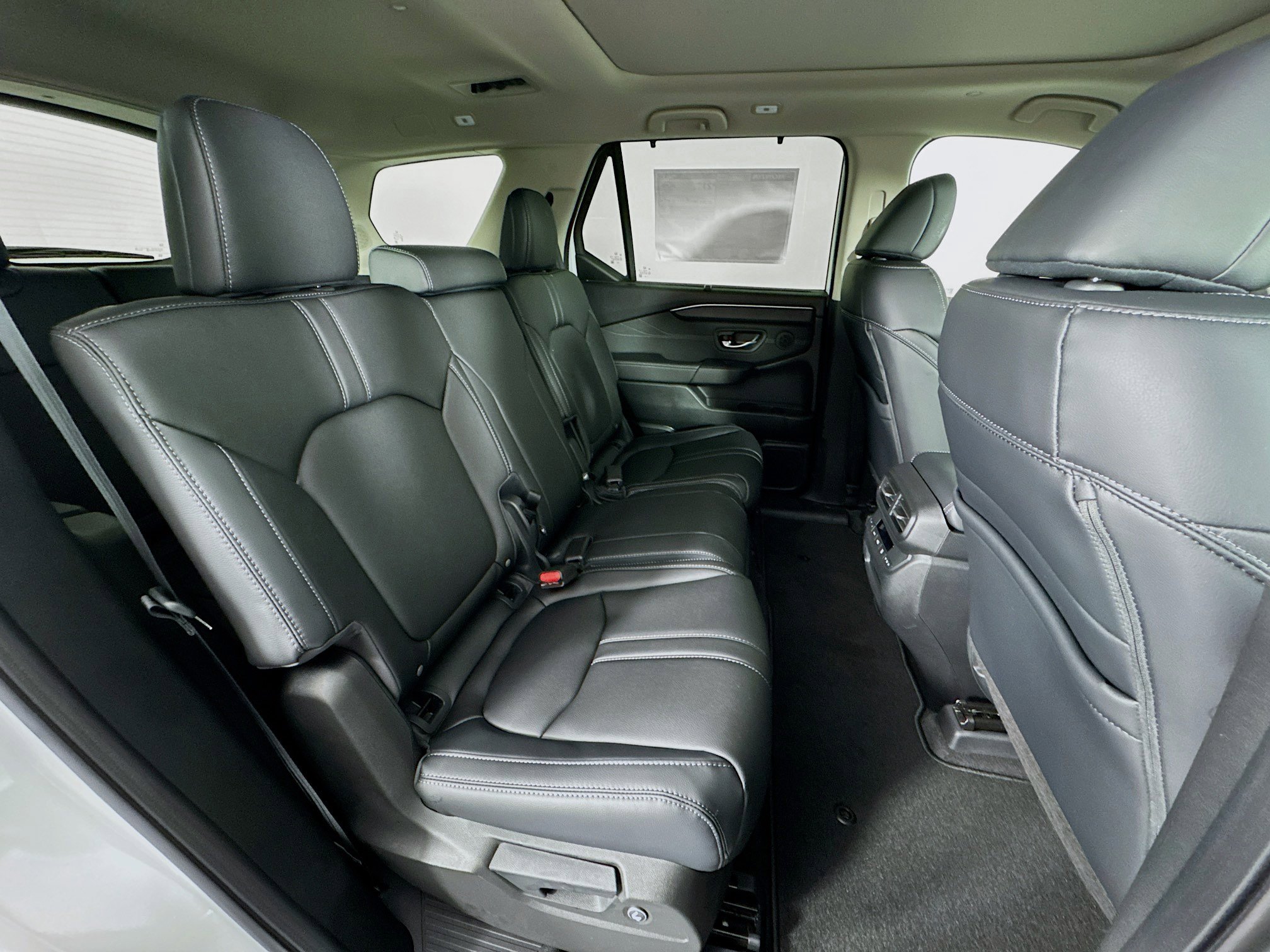 New 2026 Honda Pilot image 30