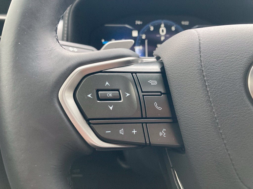 Used 2026 Lexus IS 350 F Sport RWD image 15