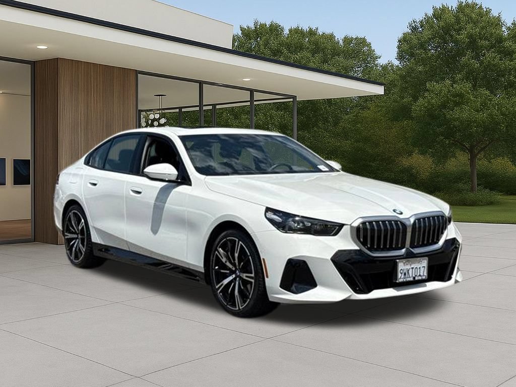 Used 2026 BMW 530i w/ M Sport Package RWD image 6