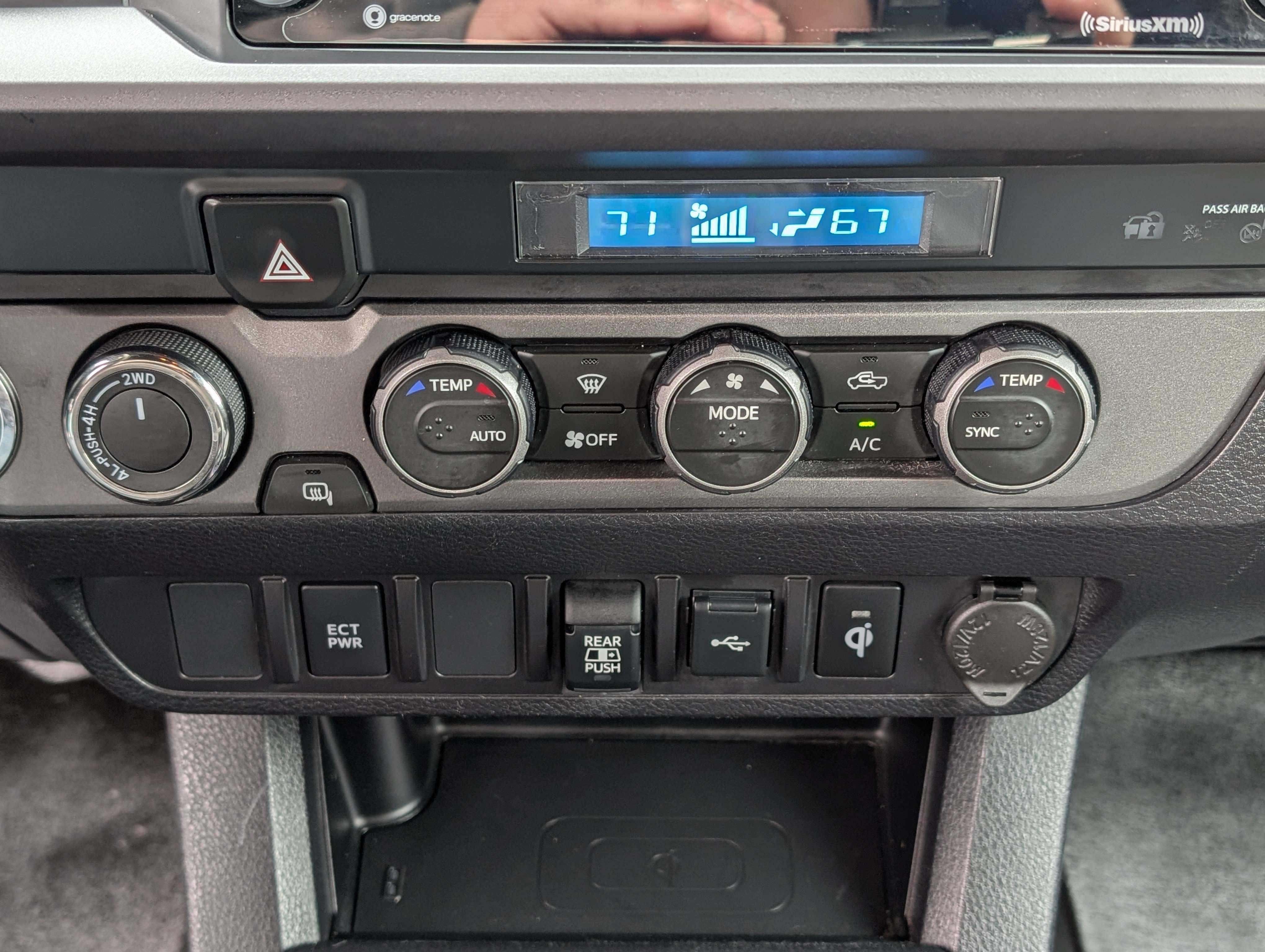 Used 2022 Toyota Tacoma TRD Sport image 22