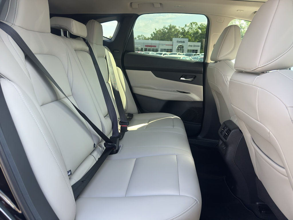 Used 2025 Nissan Murano SL w/ Cargo Package AWD/4WD image 16