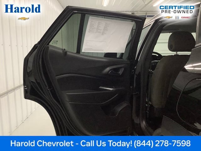 Used 2025 Chevrolet Trax ACTIV FWD image 12