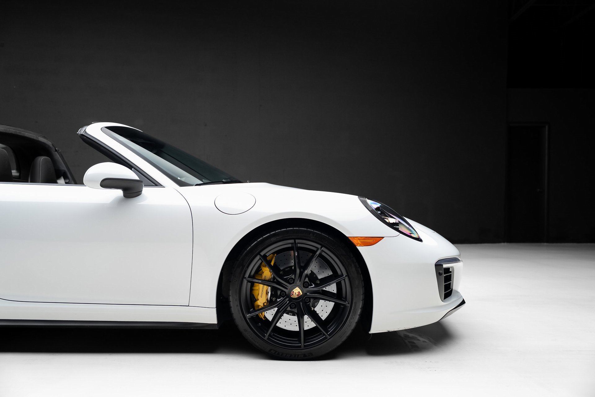 Used 2019 Porsche 911 Targa 4S image 40