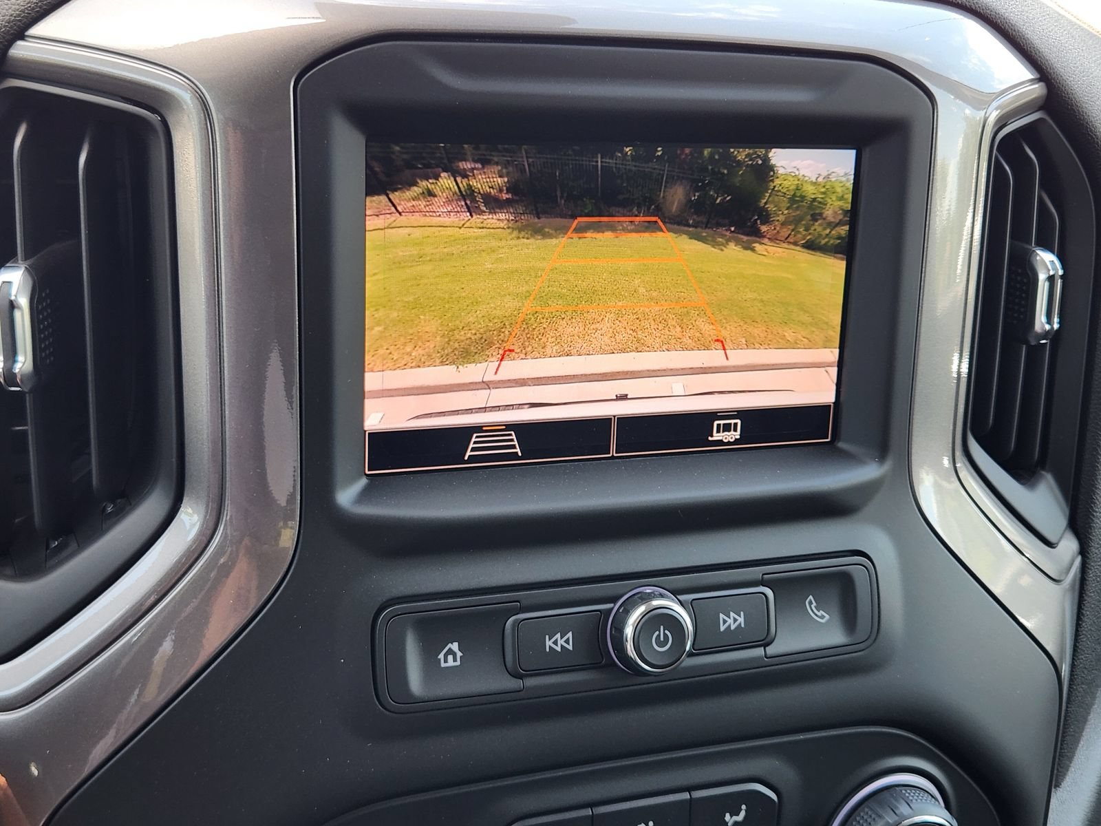 New 2026 Chevrolet Silverado 1500 Custom Trail Boss AWD/4WD image 17