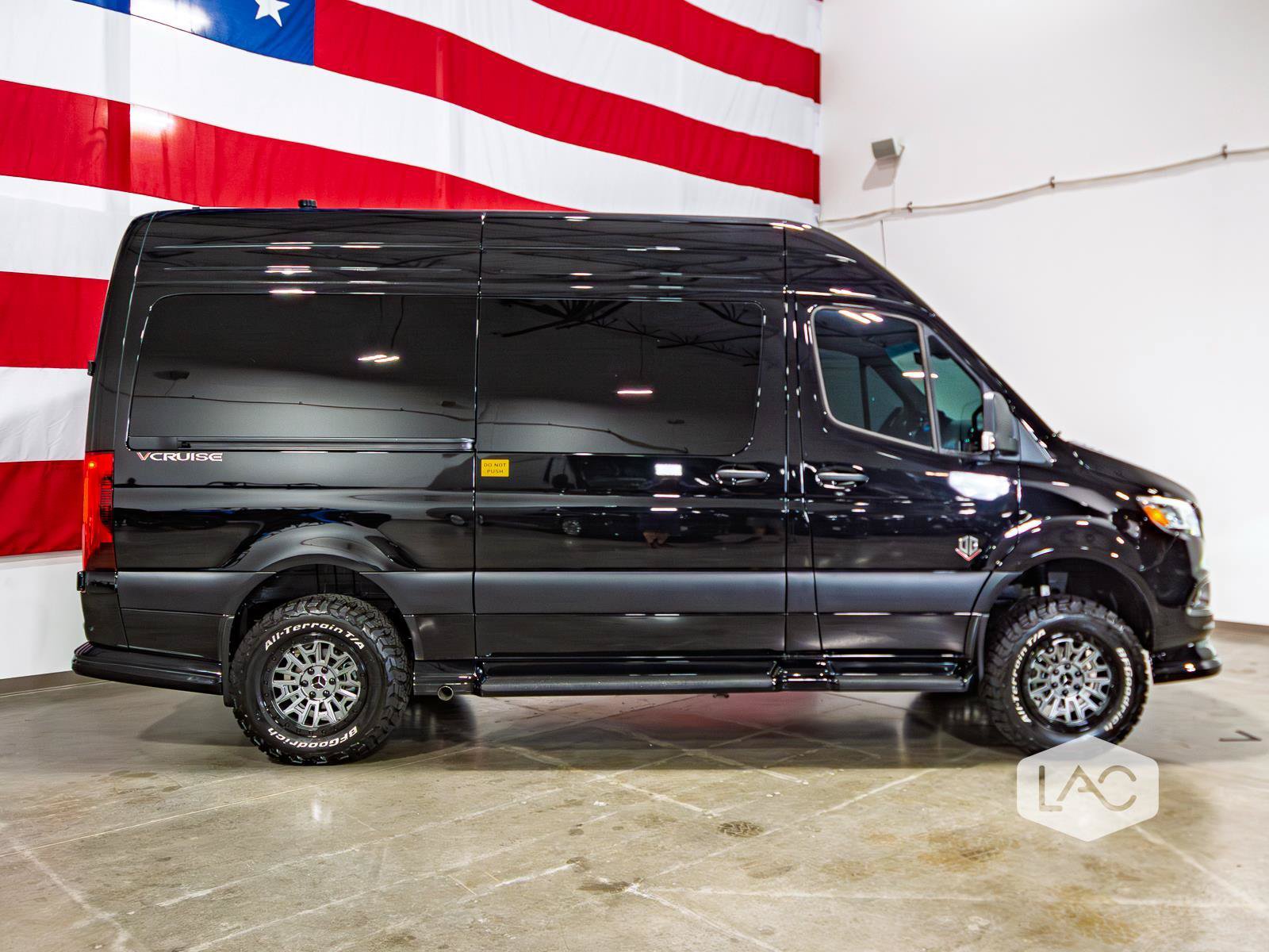 Used 2025 Mercedes-Benz Sprinter 2500 image 20
