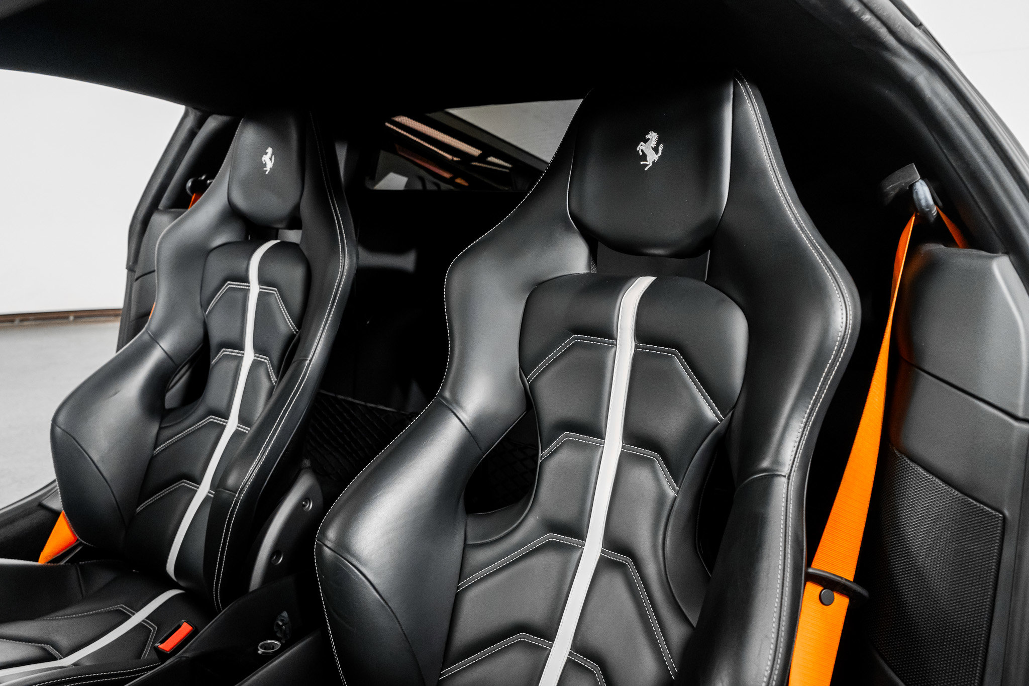 Used 2016 Ferrari 488 GTB image 3