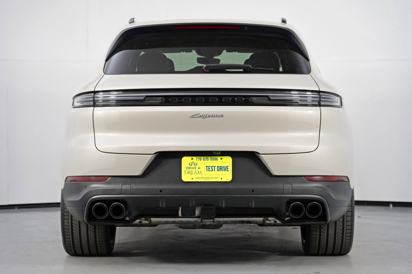 Used 2025 Porsche Cayenne E-Hybrid image 11