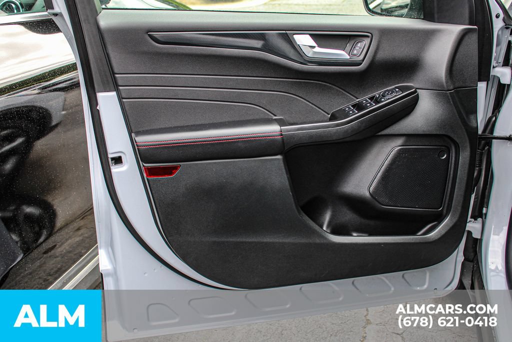 Used 2026 Ford Escape ST-Line FWD image 37