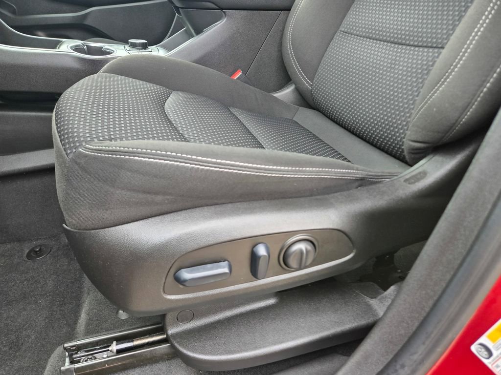 Certified 2023 GMC Terrain SLE w/ Driver Convenience Package image 25