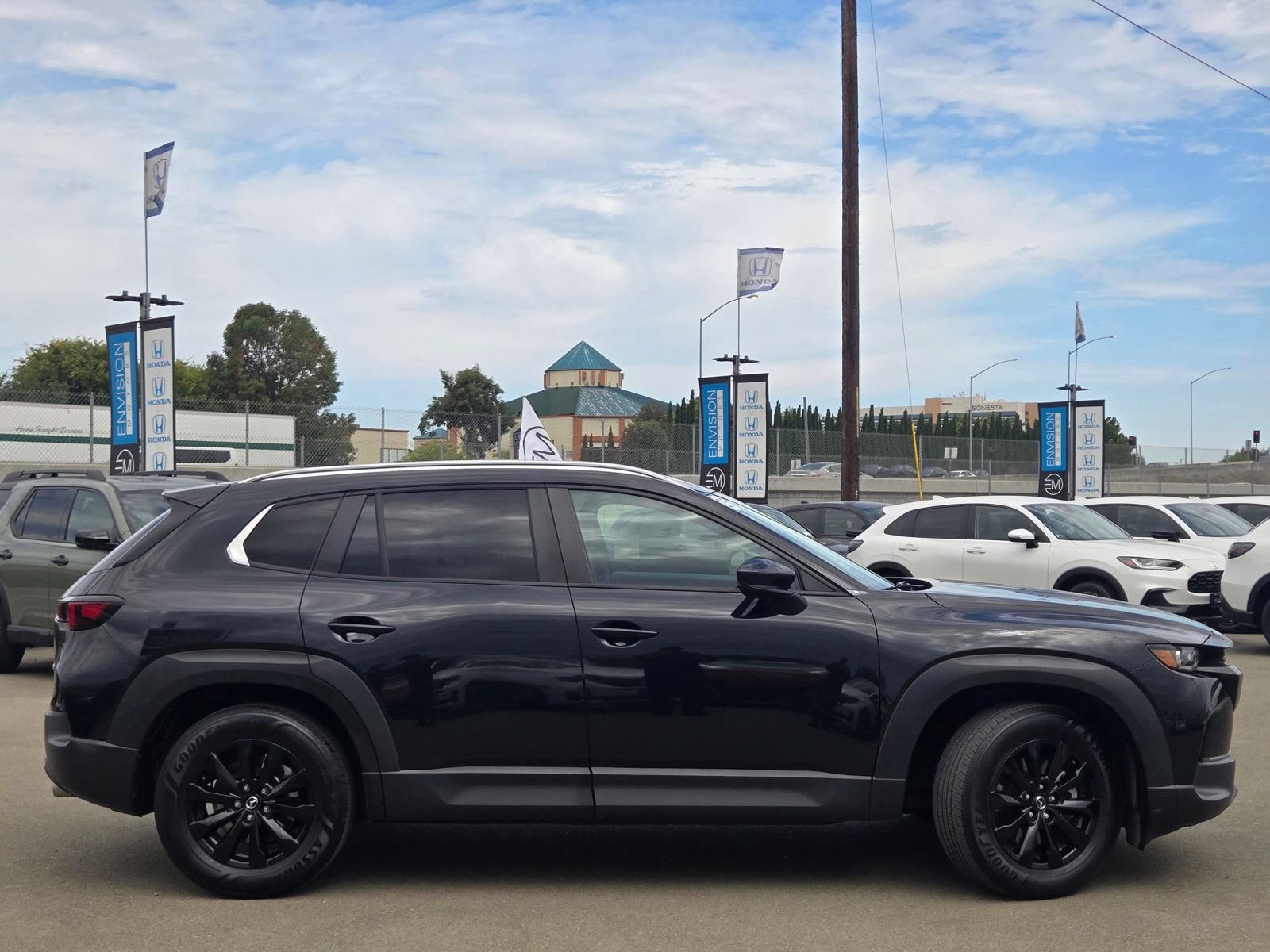 Used 2025 MAZDA CX-50 AWD 2.5 S w/ Preferred Package image 8