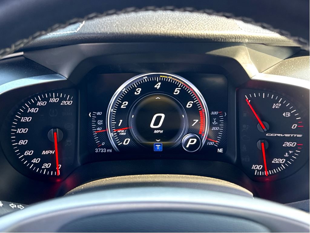 Used 2019 Chevrolet Corvette Stingray Coupe w/ 1LT RWD image 17