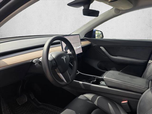 Used 2021 Tesla Model Y Long Range image 13
