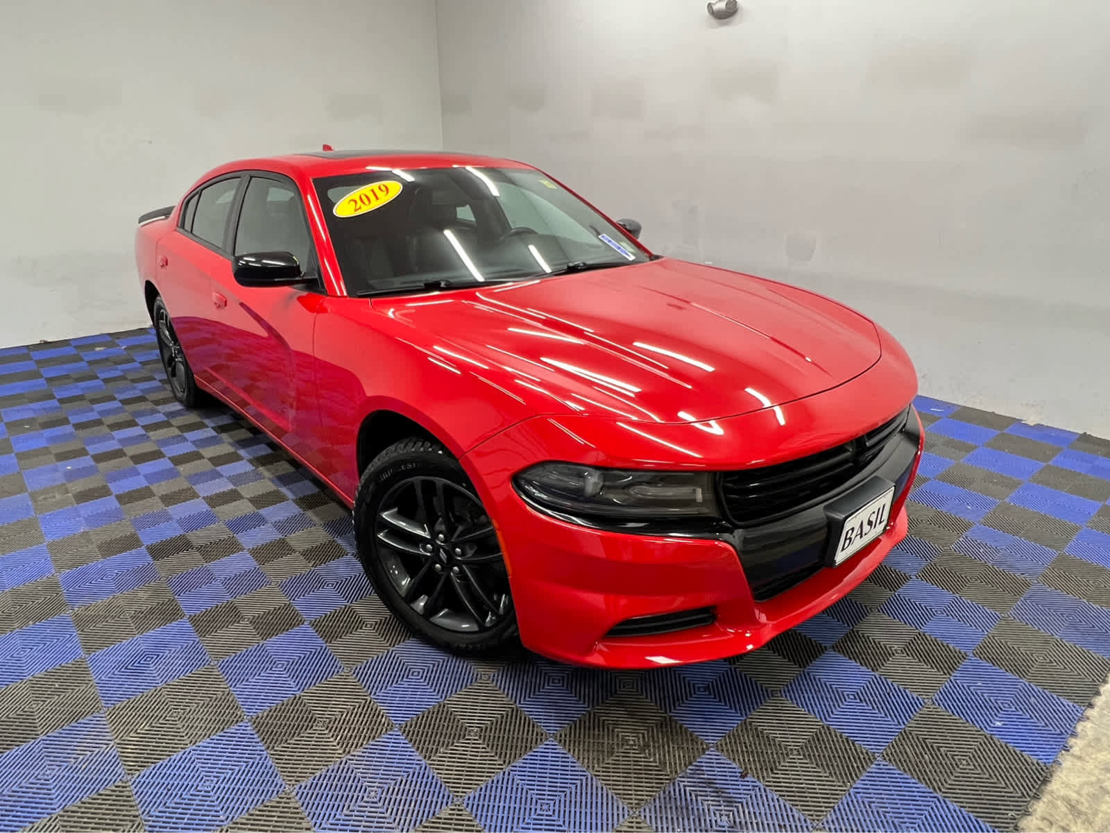 Used 2019 Dodge Charger SXT w/ Plus Group image 32