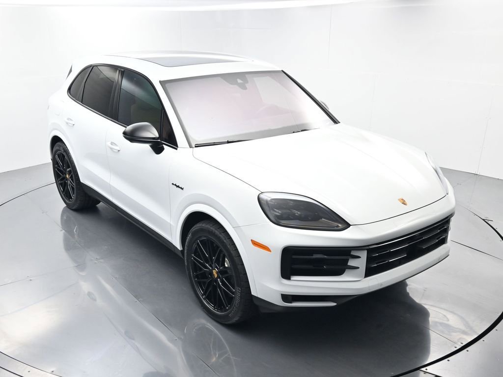 Certified 2024 Porsche Cayenne AWD/4WD image 44