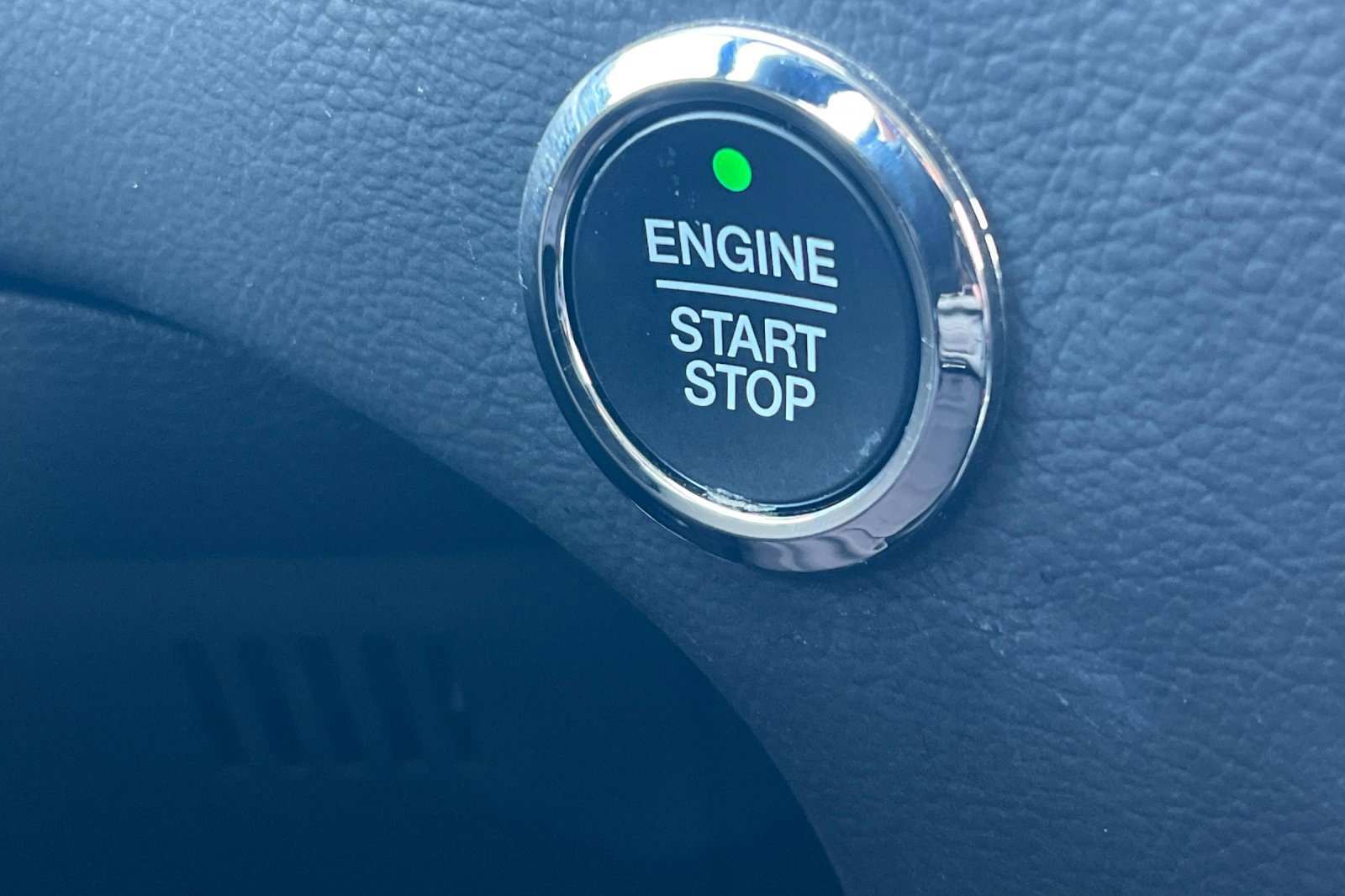 Used 2024 Ford Edge SEL image 20