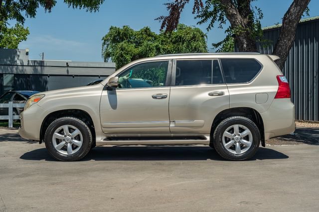 Used 2011 Lexus GX 460 Premium AWD/4WD image 3