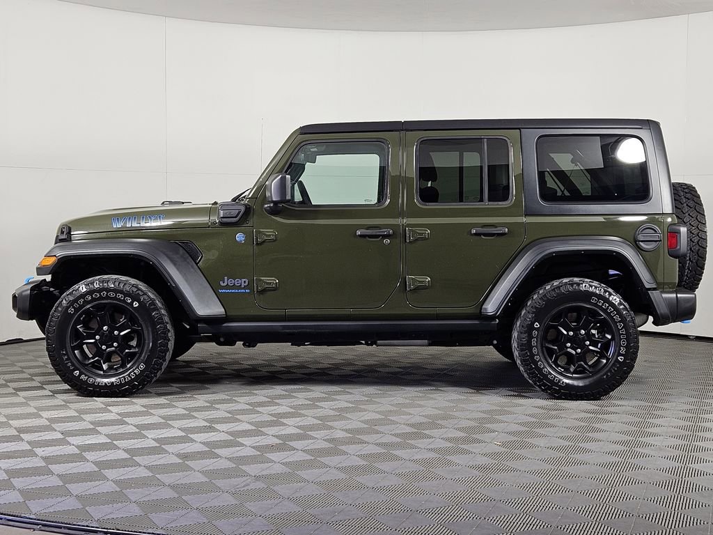 Used 2023 Jeep Wrangler Unlimited w/ 8.4" Radio Group AWD/4WD image 3