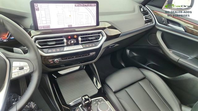 Used 2025 BMW X4 xDrive30i image 43