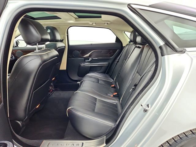 Used 2012 Jaguar XJ L image 25