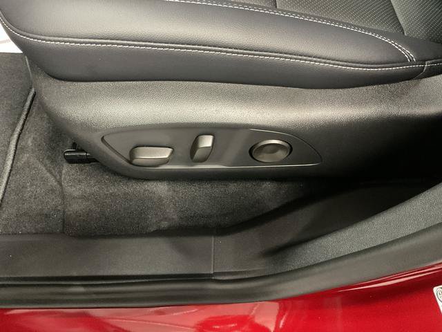 New 2026 Chevrolet Traverse LT w/ Sun and Wheel Package AWD/4WD image 14