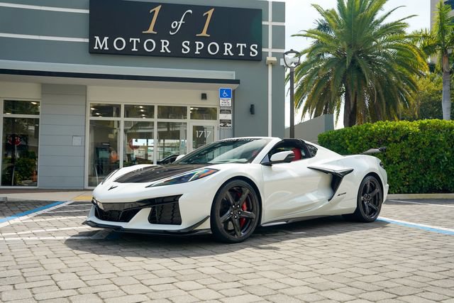 Used 2024 Chevrolet Corvette Z06 w/ Z07 Performance Package